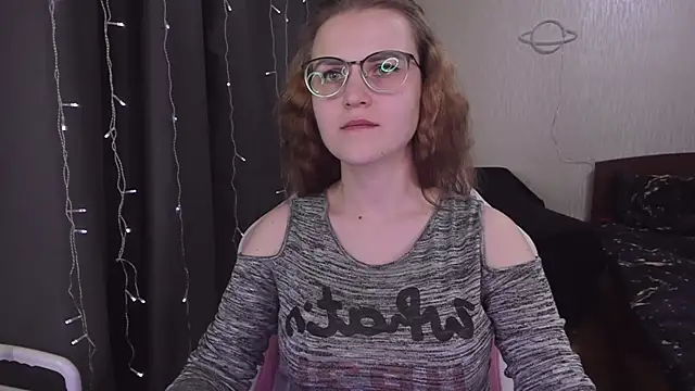 MissBrightShine online show from 03.12.25