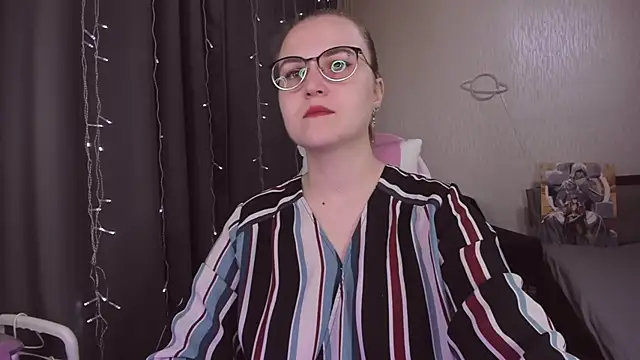 MissBrightShine online show from 11.19.25