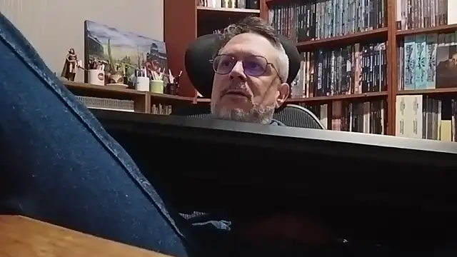 Mandra is a whore online show from 11.17.25