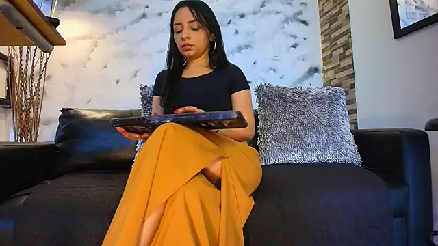 Snapshot of Sophie_LittleS chatting on 10.04.25 Sophie LittleS online show from 10.04.25