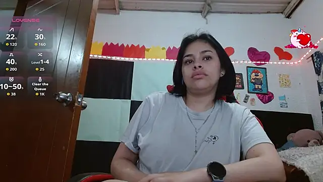 Saray extrovert  online show from 12.03.25