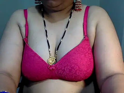 Snapshot of soniasharma0223 chatting on 02.14.25 soniasharma0223 online show from 02.14.25