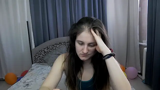 Holliy Cooper online show from 03.13.26