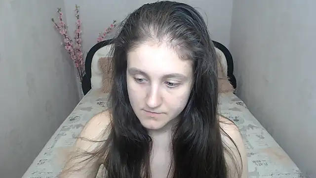 Snapshot of Holliy_Cooper chatting on 07.23.26 Holliy Cooper online show from 07.23.26