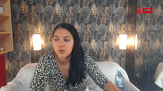 Snapshot of jessthewicked chatting on 12.11.24 jessthewicked online show from 12.11.24