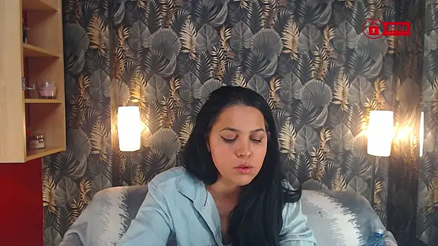 Snapshot of jessthewicked chatting on 02.04.25 jessthewicked online show from 02.04.25