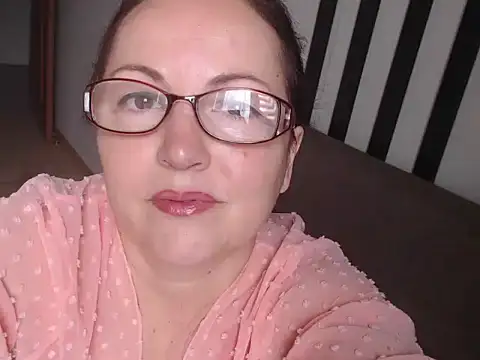 Snapshot of Alma44 chatting on 05.21.26 Alma44 online show from 05.21.26