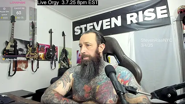 Snapshot of StevenRiseNYC chatting on 03.05.25 StevenRiseNYC online show from 03.05.25