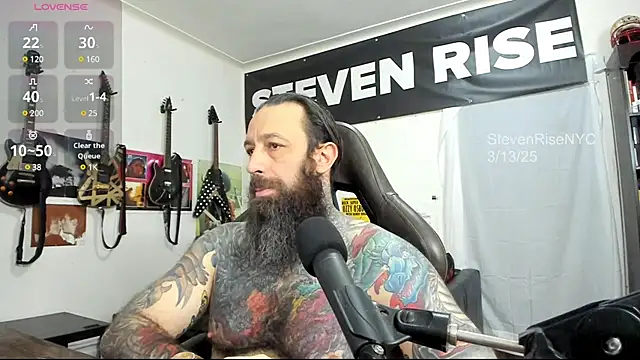 Snapshot of StevenRiseNYC chatting on 03.13.25 StevenRiseNYC online show from 03.13.25