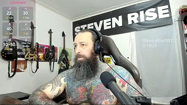 Snapshot of StevenRiseNYC chatting on 03.19.25 StevenRiseNYC online show from 03.19.25