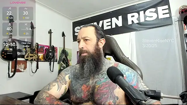 Snapshot of StevenRiseNYC chatting on 03.20.25 StevenRiseNYC online show from 03.20.25