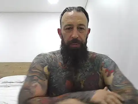 Snapshot of StevenRiseNYC chatting on 09.20.25 StevenRiseNYC online show from 09.20.25