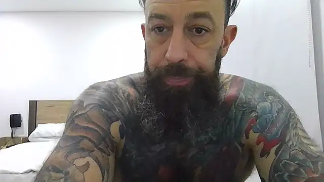 Snapshot of StevenRiseNYC chatting on 09.20.25 StevenRiseNYC online show from 09.20.25