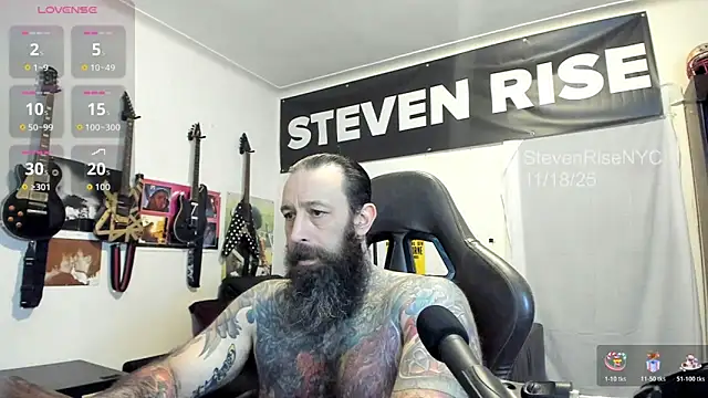 Snapshot of StevenRiseNYC chatting on 11.19.25 StevenRiseNYC online show from 11.19.25