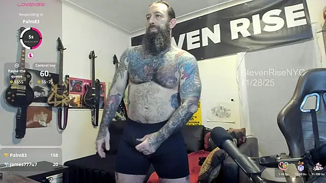 Snapshot of StevenRiseNYC chatting on 11.28.25 StevenRiseNYC online show from 11.28.25