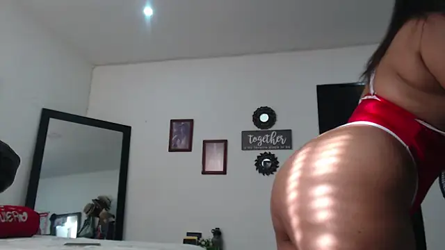 Snapshot of BombasticASSXXX chatting on 05.09.26 BombasticASSXXX online show from 05.09.26
