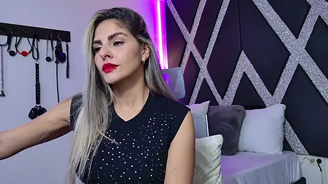 blonde cat15 online show from 02.04.26