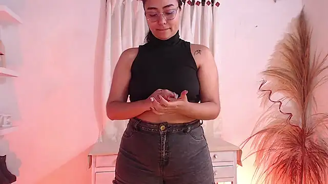  Kim  M online show from 03.20.26