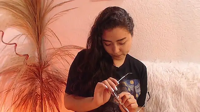  Kim  M online show from 04.09.26