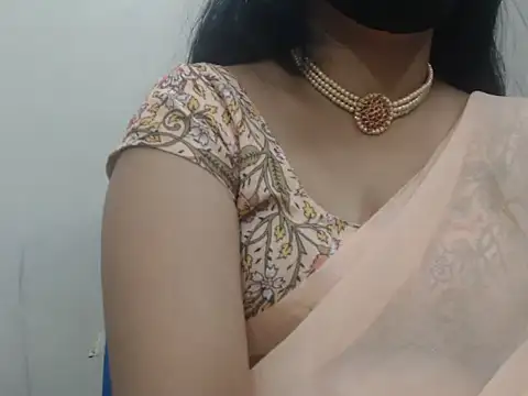 Snapshot of Lovely_Siri_23 chatting on 05.07.26 Lovely Siri 23 online show from 05.07.26