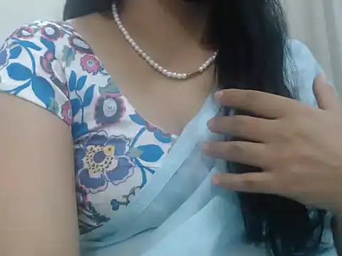 Snapshot of Lovely_Siri_23 chatting on 07.12.26 Lovely Siri 23 online show from 07.12.26