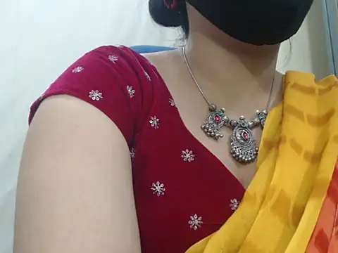 Snapshot of Lovely_Siri_23 chatting on 07.21.26 Lovely Siri 23 online show from 07.21.26