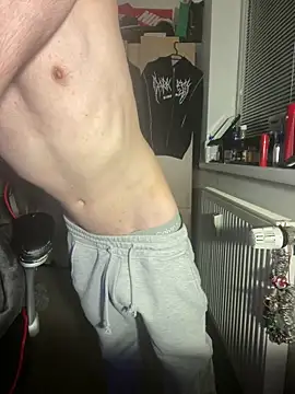 Snapshot of Using_Crew chatting on 03.04.26 Using Crew online show from 03.04.26