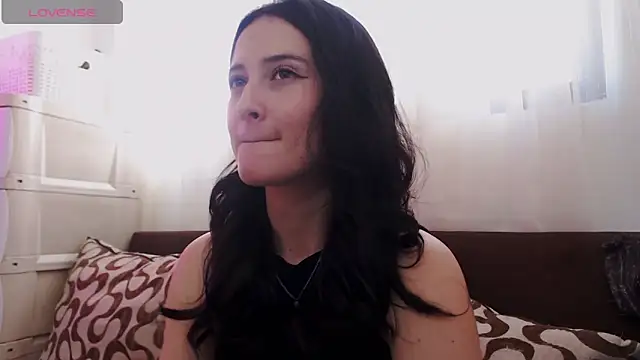 Snapshot of AlissonnFoxx chatting on 05.26.26 AlissonnFoxx online show from 05.26.26