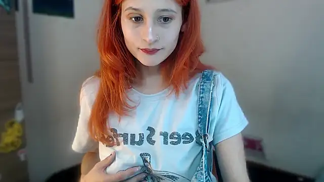 Snapshot of skinny_Raven chatting on 12.03.24 skinny Raven online show from 12.03.24