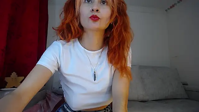 Snapshot of skinny_Raven chatting on 01.30.25 skinny Raven online show from 01.30.25