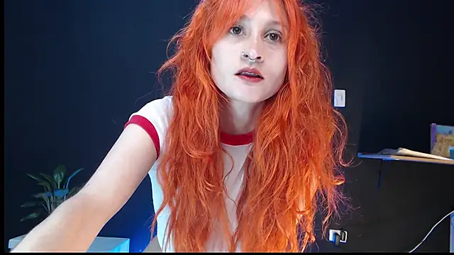 Snapshot of skinny_Raven chatting on 10.15.25 skinny Raven online show from 10.15.25