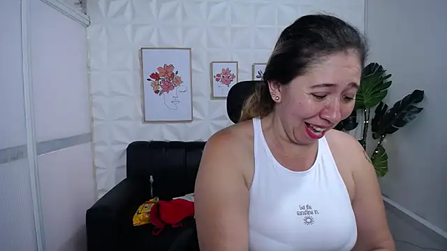 Valentinaa mature online show from 02.24.25