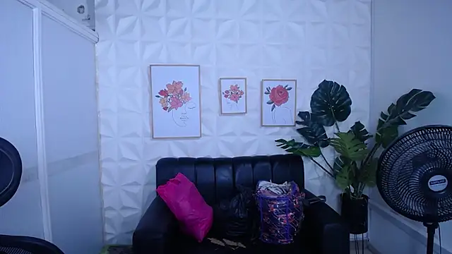 Valentinaa mature online show from 09.20.25