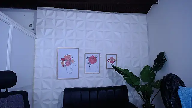 Valentinaa mature online show from 11.24.25