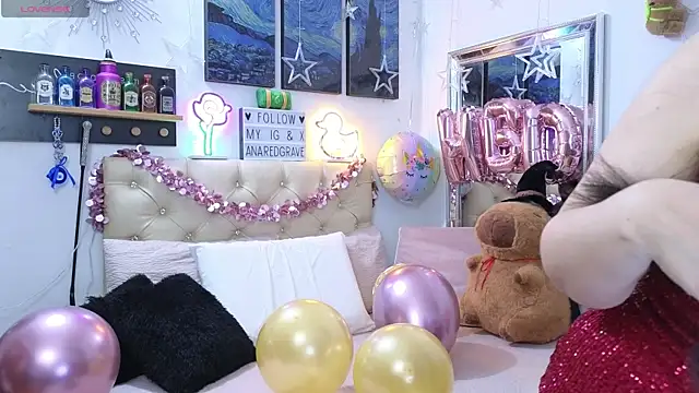 AnnaRedgrave online show from 11.26.25