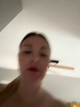 Bella-Tight online show from 03.17.26