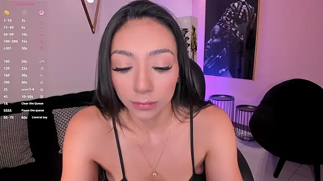 LizzHamilton   online show from 02.27.26