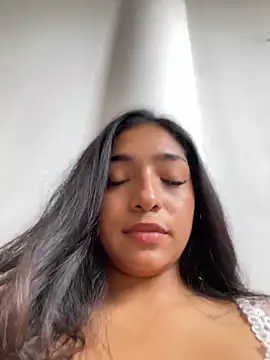 Snapshot of Bellafr chatting on 12.24.24 Bellafr online show from 12.24.24