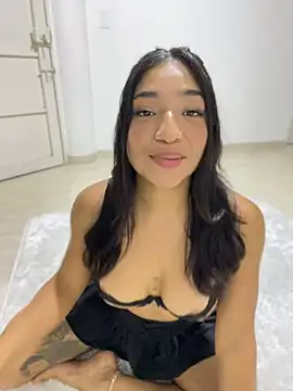 Snapshot of Bellafr chatting on 12.27.24 Bellafr online show from 12.27.24