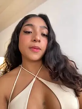 Snapshot of Bellafr chatting on 01.05.25 Bellafr online show from 01.05.25