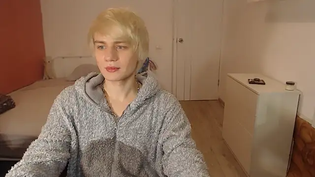 Oliver sweet  online show from 01.15.26