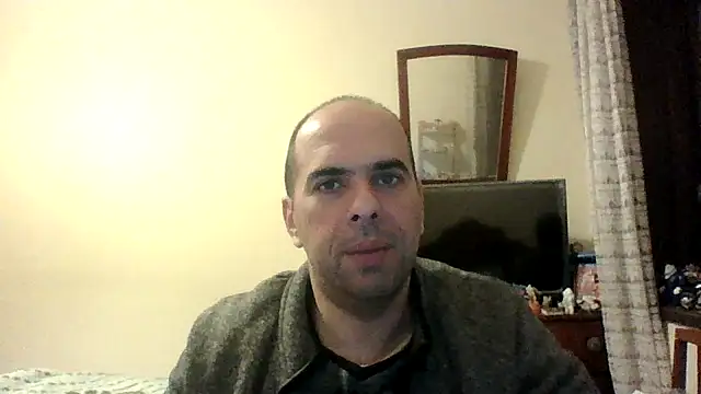Snapshot of sstrasser chatting on 12.28.24 sstrasser online show from 12.28.24