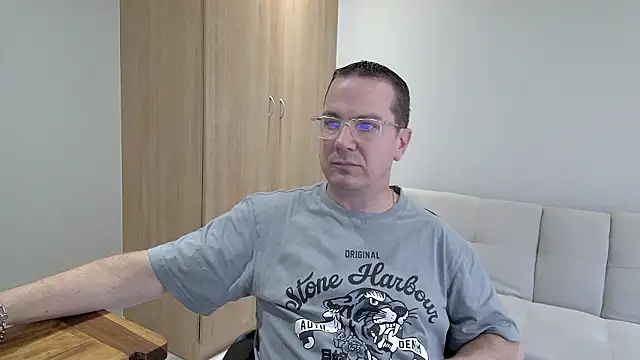 BrettJ81 online show from 12.08.24