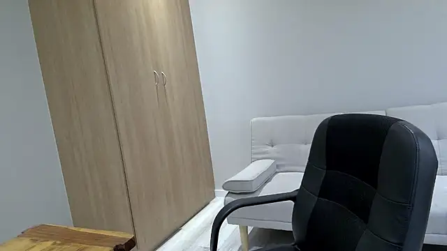 BrettJ81 online show from 12.18.24