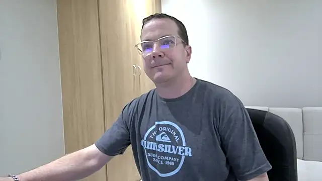 BrettJ81 online show from 03.12.25