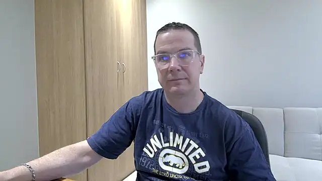 BrettJ81 online show from 11.11.25