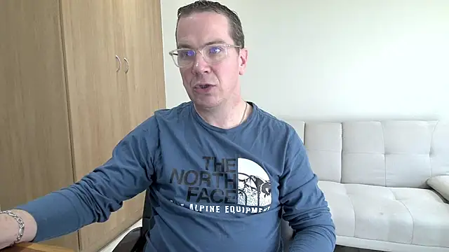 Snapshot of BrettJ81 chatting on 05.24.26 BrettJ81 online show from 05.24.26