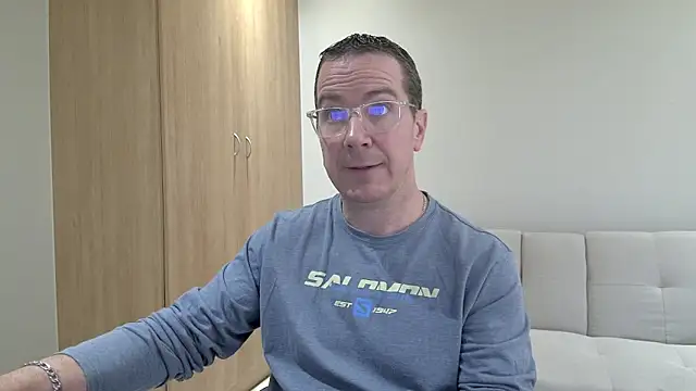 Snapshot of BrettJ81 chatting on 05.25.26 BrettJ81 online show from 05.25.26