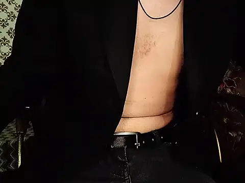 Snapshot of BrownBoy69666 chatting on 12.28.24 BrownBoy69666 online show from 12.28.24