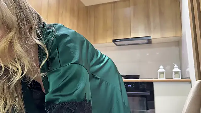 mommy nadin online show from 02.21.26